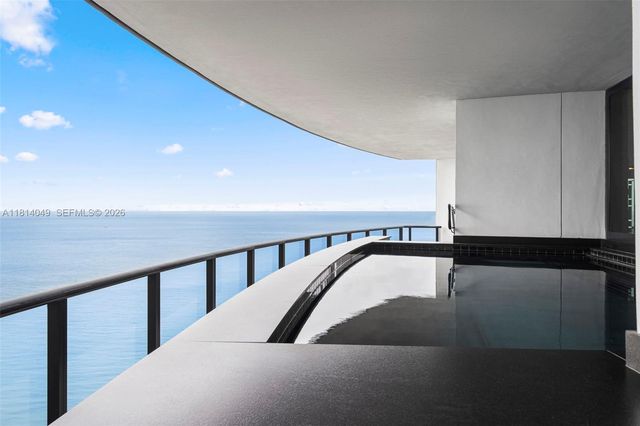 18555 Collins Avenue 2105, Sunny Isles Beach, FL 33160