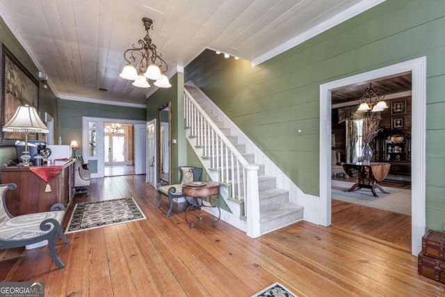 205 Carolina Street, Dillard, GA 30537