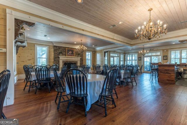 205 Carolina Street, Dillard, GA 30537