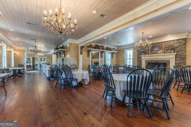 205 Carolina Street, Dillard, GA 30537