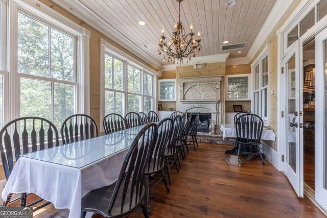 205 Carolina Street, Dillard, GA 30537