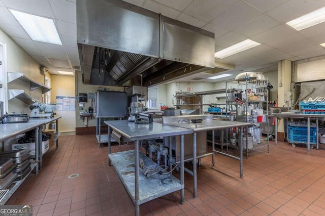 205 Carolina Street, Dillard, GA 30537