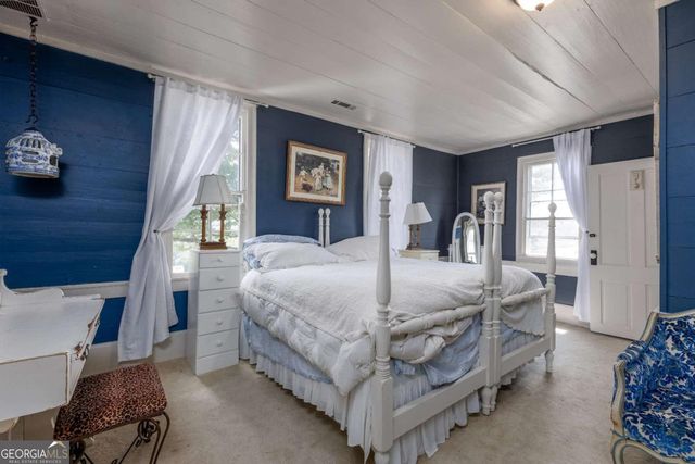 205 Carolina Street, Dillard, GA 30537