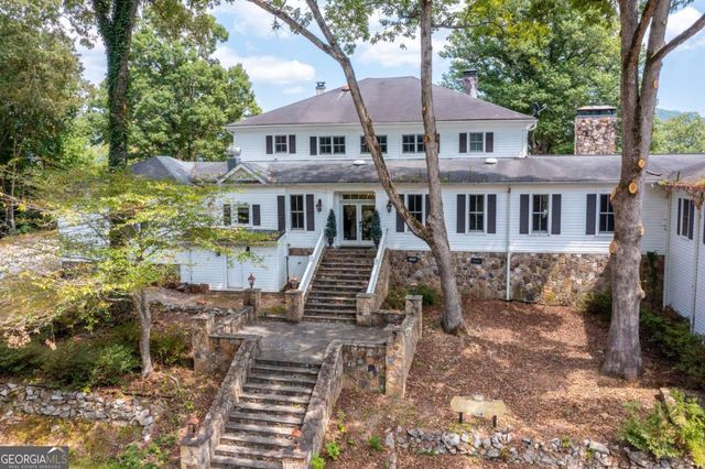 205 Carolina Street, Dillard, GA 30537