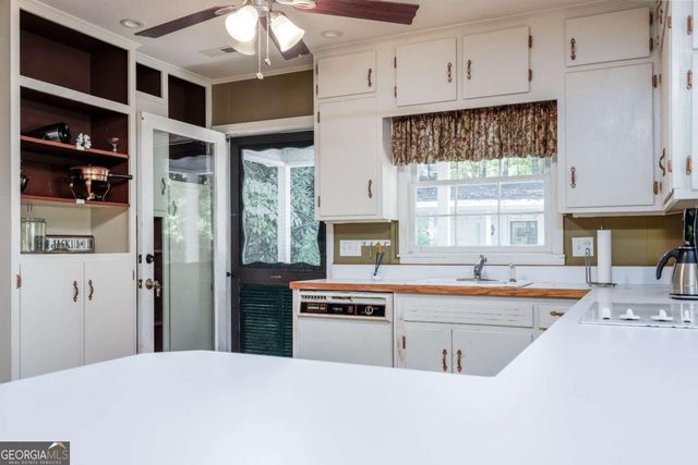 205 Carolina Street, Dillard, GA 30537