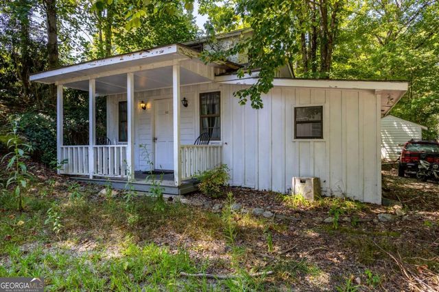 205 Carolina Street, Dillard, GA 30537