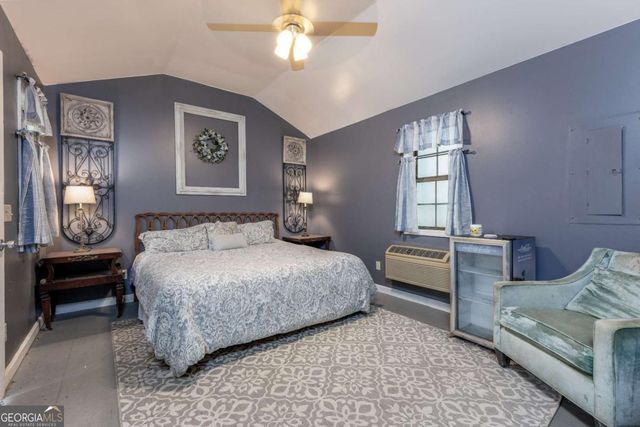 205 Carolina Street, Dillard, GA 30537