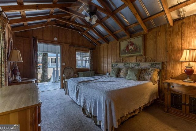 205 Carolina Street, Dillard, GA 30537