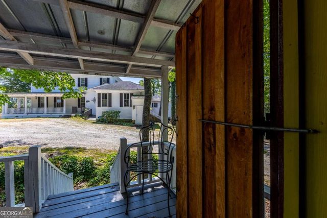 205 Carolina Street, Dillard, GA 30537