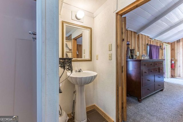 205 Carolina Street, Dillard, GA 30537