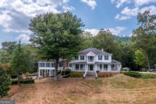 205 Carolina Street, Dillard, GA 30537