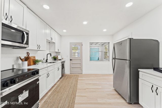 1436 FOREST HILLS Road, Jacksonville, FL 32208