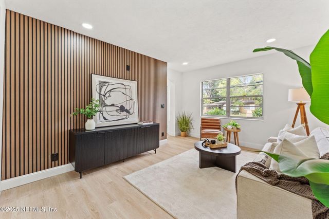 1436 FOREST HILLS Road, Jacksonville, FL 32208