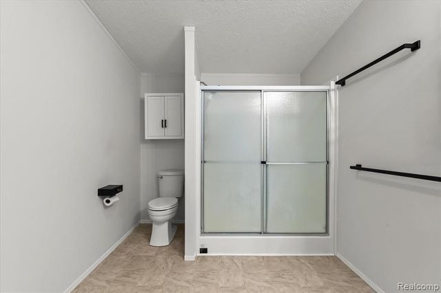 11214 Woodchester Court, South Lyon, MI 48178