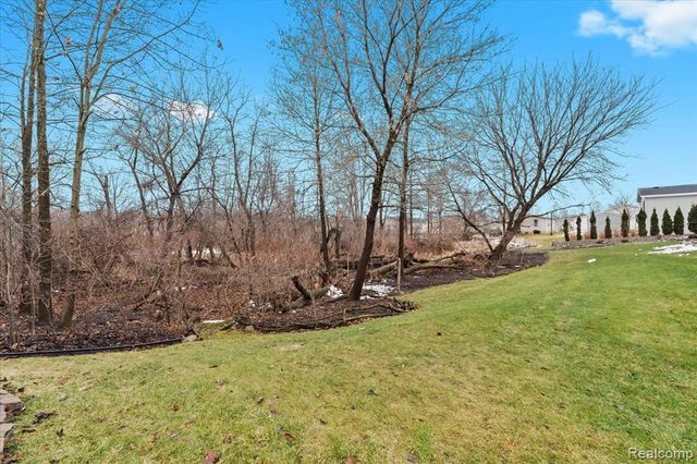 11214 Woodchester Court, South Lyon, MI 48178