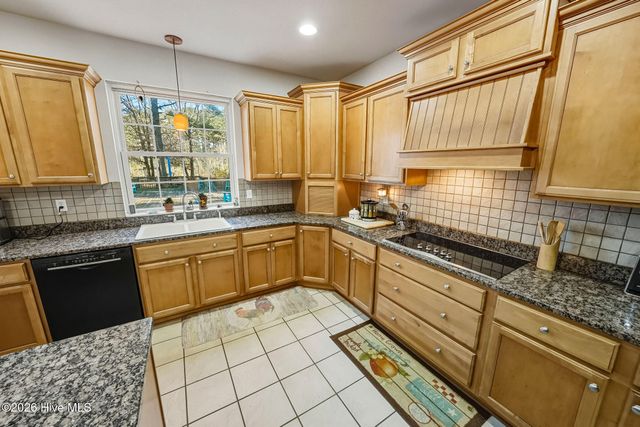 906 Broomfield Trail, Elizabeth City, NC 27909