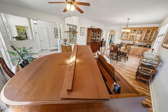 906 Broomfield Trail, Elizabeth City, NC 27909