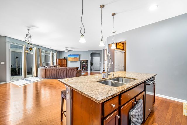 16519 S Fox Run Circle, Plainfield, IL 60586