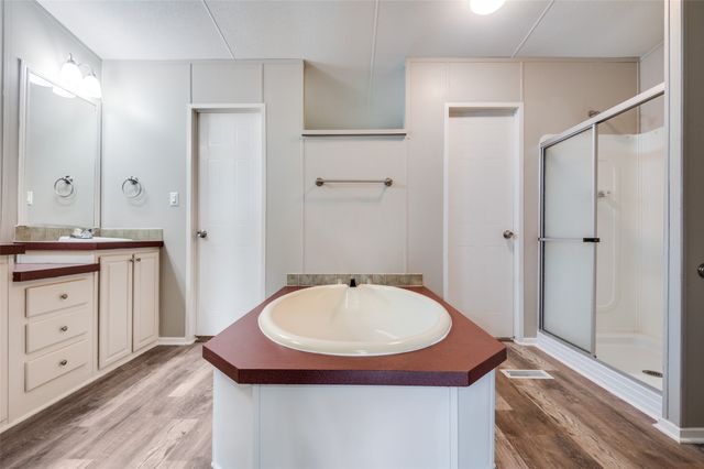 5188 Timarron Drive, Scurry, TX 75158