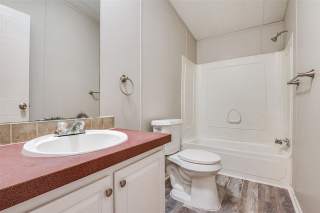 5188 Timarron Drive, Scurry, TX 75158
