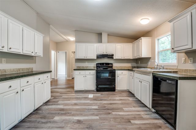 5188 Timarron Drive, Scurry, TX 75158