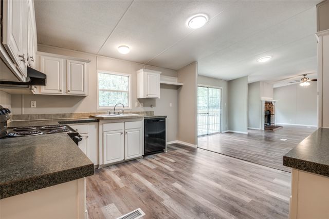 5188 Timarron Drive, Scurry, TX 75158