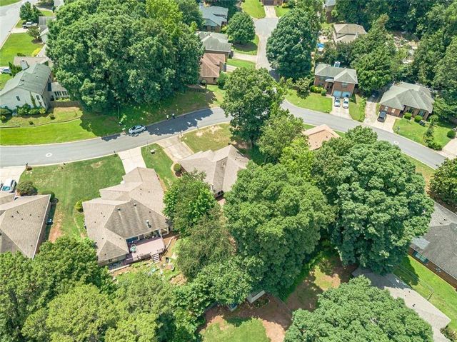 1381 Shady Cove Lane, Lawrenceville, GA 30043