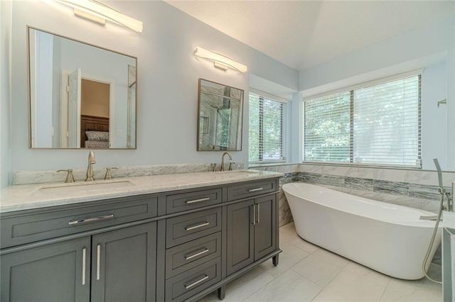 1381 Shady Cove Lane, Lawrenceville, GA 30043
