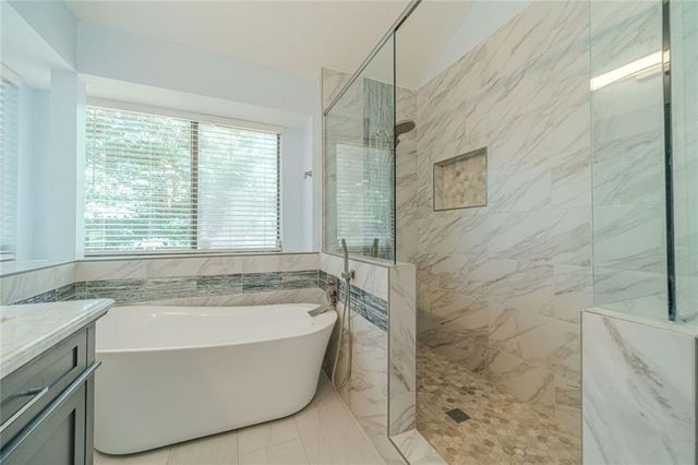 1381 Shady Cove Lane, Lawrenceville, GA 30043