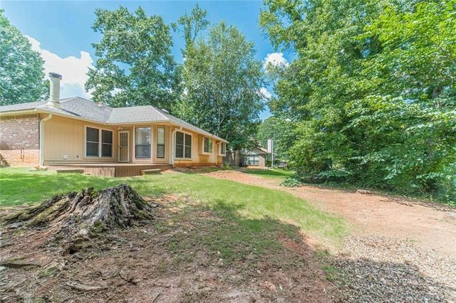1381 Shady Cove Lane, Lawrenceville, GA 30043