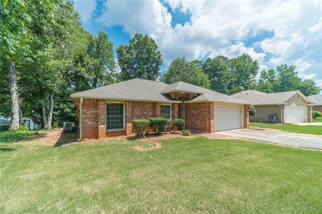 1381 Shady Cove Lane, Lawrenceville, GA 30043
