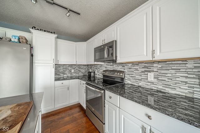 9366 W Rising Sun Drive, Pendleton, IN 46064