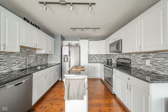 9366 W Rising Sun Drive, Pendleton, IN 46064