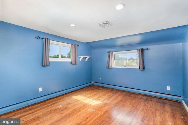310 S BROAD ST, Mechanicsburg, PA 17055