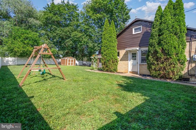 310 S BROAD ST, Mechanicsburg, PA 17055