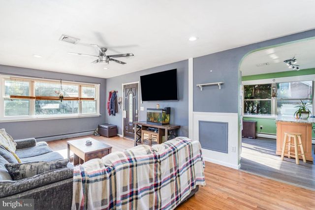 310 S BROAD ST, Mechanicsburg, PA 17055