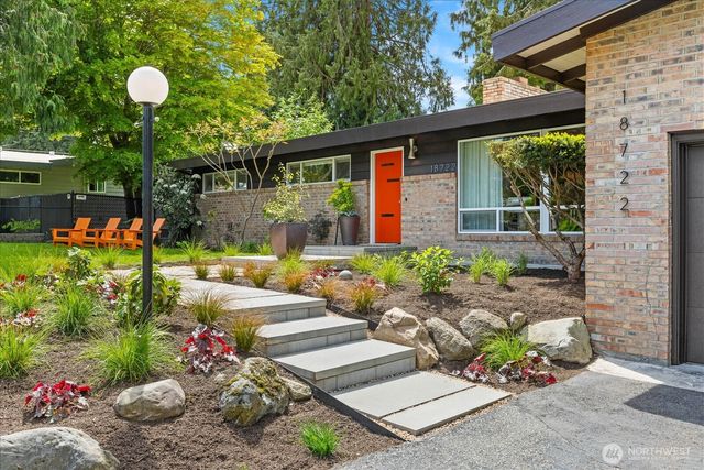 18722 84th Avenue W, Edmonds, WA 98026
