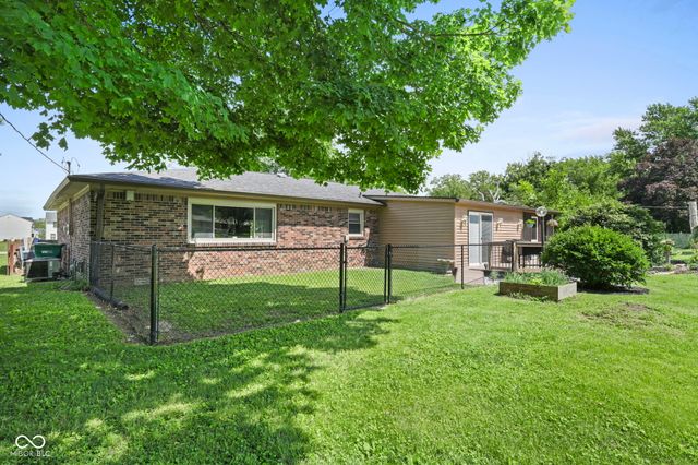 356 N County Road 300 E, Danville, IN 46122