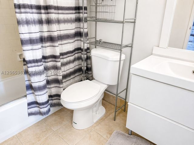 2841 NE 163rd St 608, North Miami Beach, FL 33160