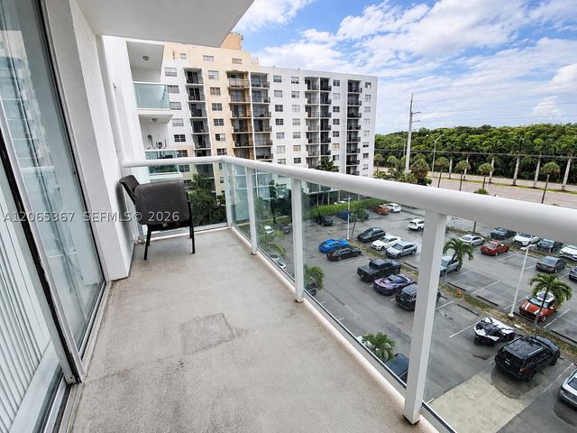 2841 NE 163rd St 608, North Miami Beach, FL 33160