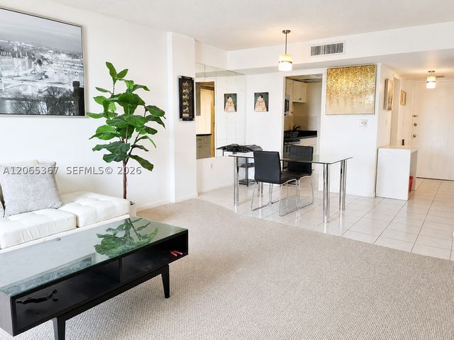 2841 NE 163rd St 608, North Miami Beach, FL 33160
