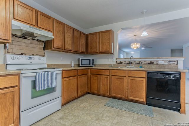 10758 Rivera, San Antonio, TX 78249