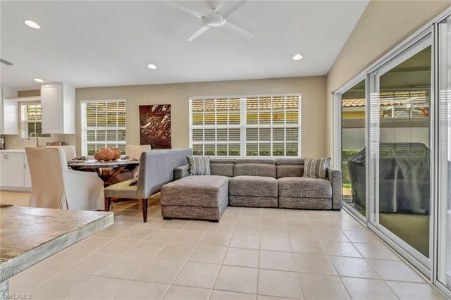 5365 Guadeloupe WAY, Naples, FL 34119