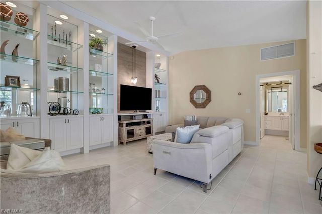 5365 Guadeloupe WAY, Naples, FL 34119
