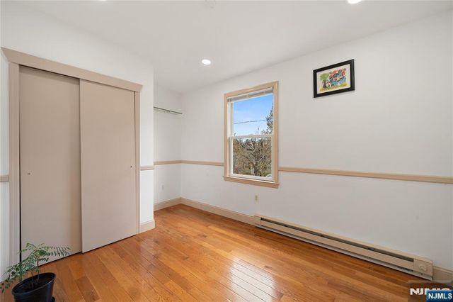 22 Cottage Lane, Clifton, NJ 07012