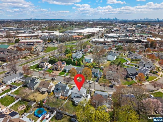 22 Cottage Lane, Clifton, NJ 07012
