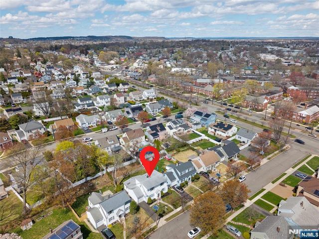 22 Cottage Lane, Clifton, NJ 07012