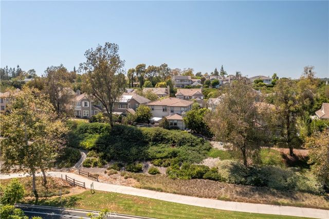 32 Reston Way, Ladera Ranch, CA 92694