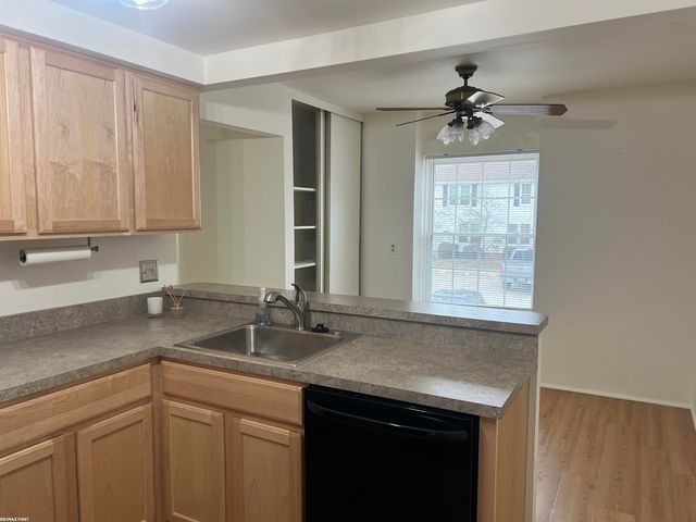 37637 Charter Oaks Boulevard, Clinton Township, MI 48036