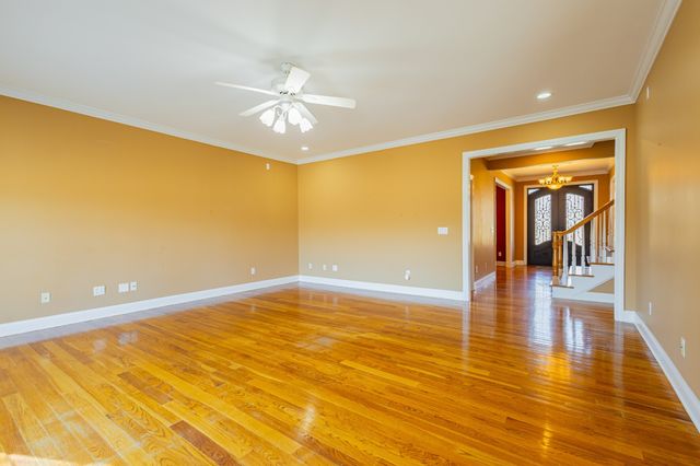 114 Courtside Ln, Tullahoma, TN 37388